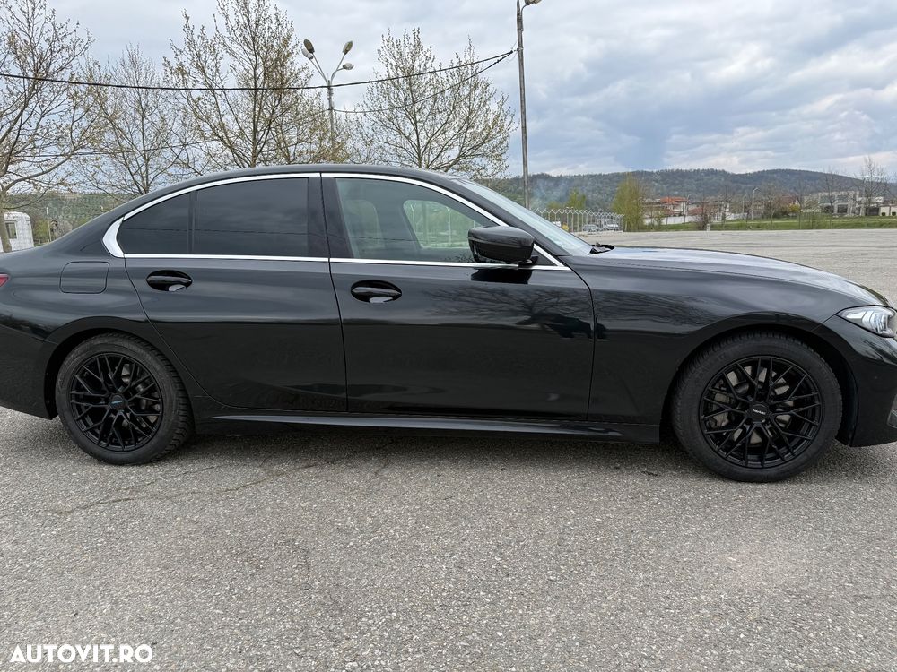 BMW Seria 3 330i Aut. - 4