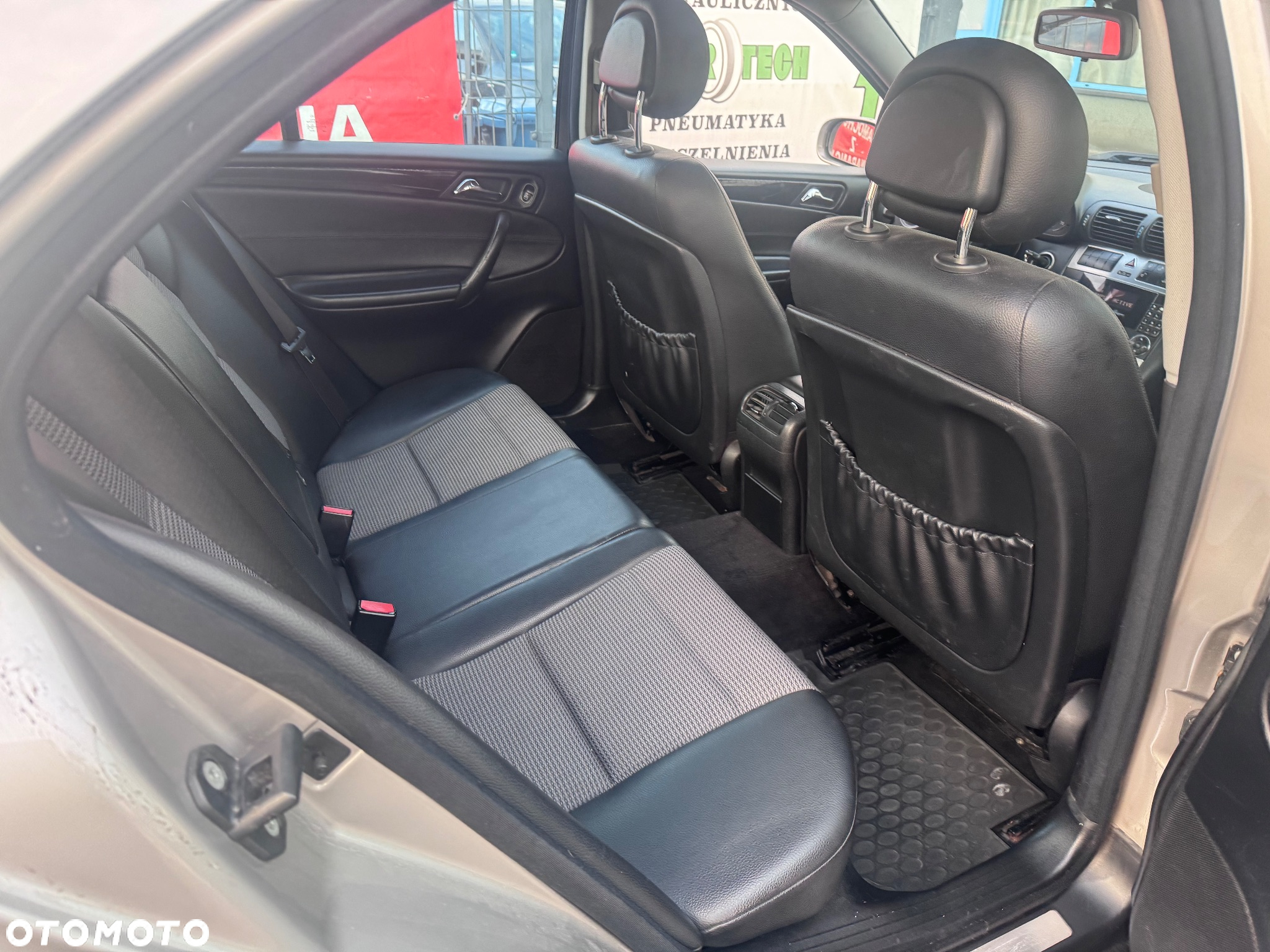 Mercedes-Benz Klasa C 200 Kompressor Elegance - 14