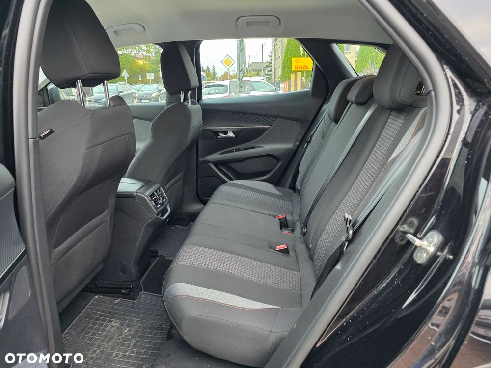 Peugeot 3008 PureTech 130 Stop & Start GPF Allure - 15