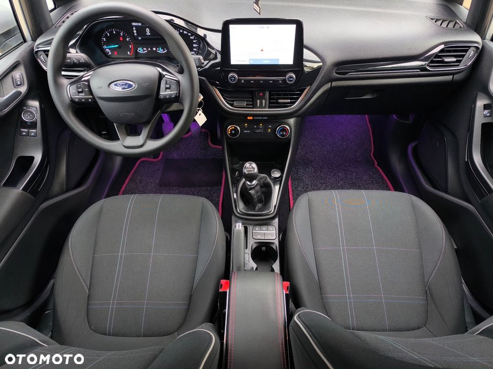 Ford Fiesta - 13