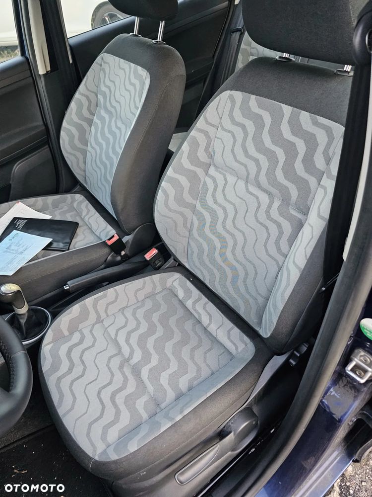 Skoda Fabia 1.4 16V Active Plus - 9