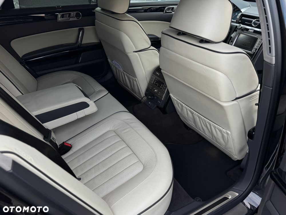 Volkswagen Phaeton - 13