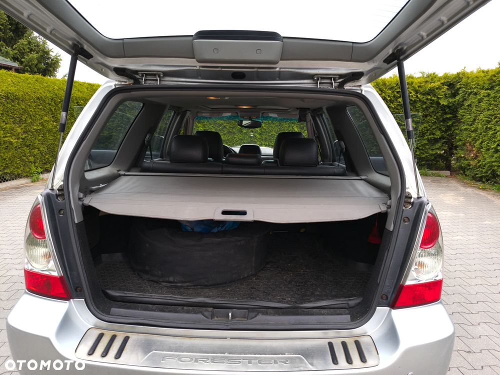Subaru Forester 2.5 XT BAS - 23