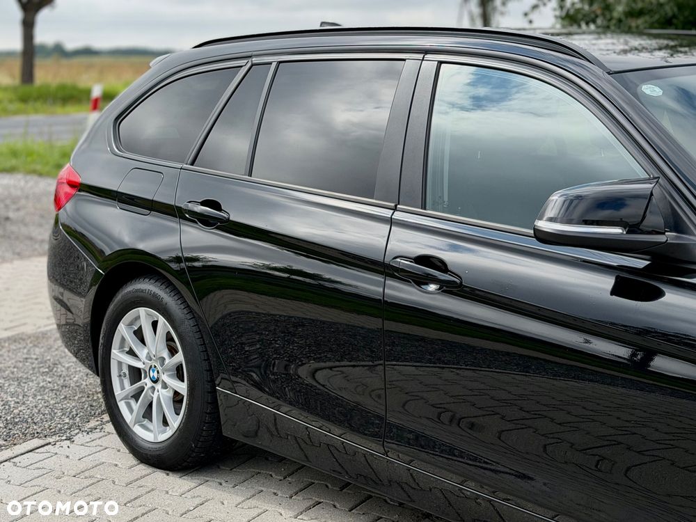 BMW Seria 3 - 32