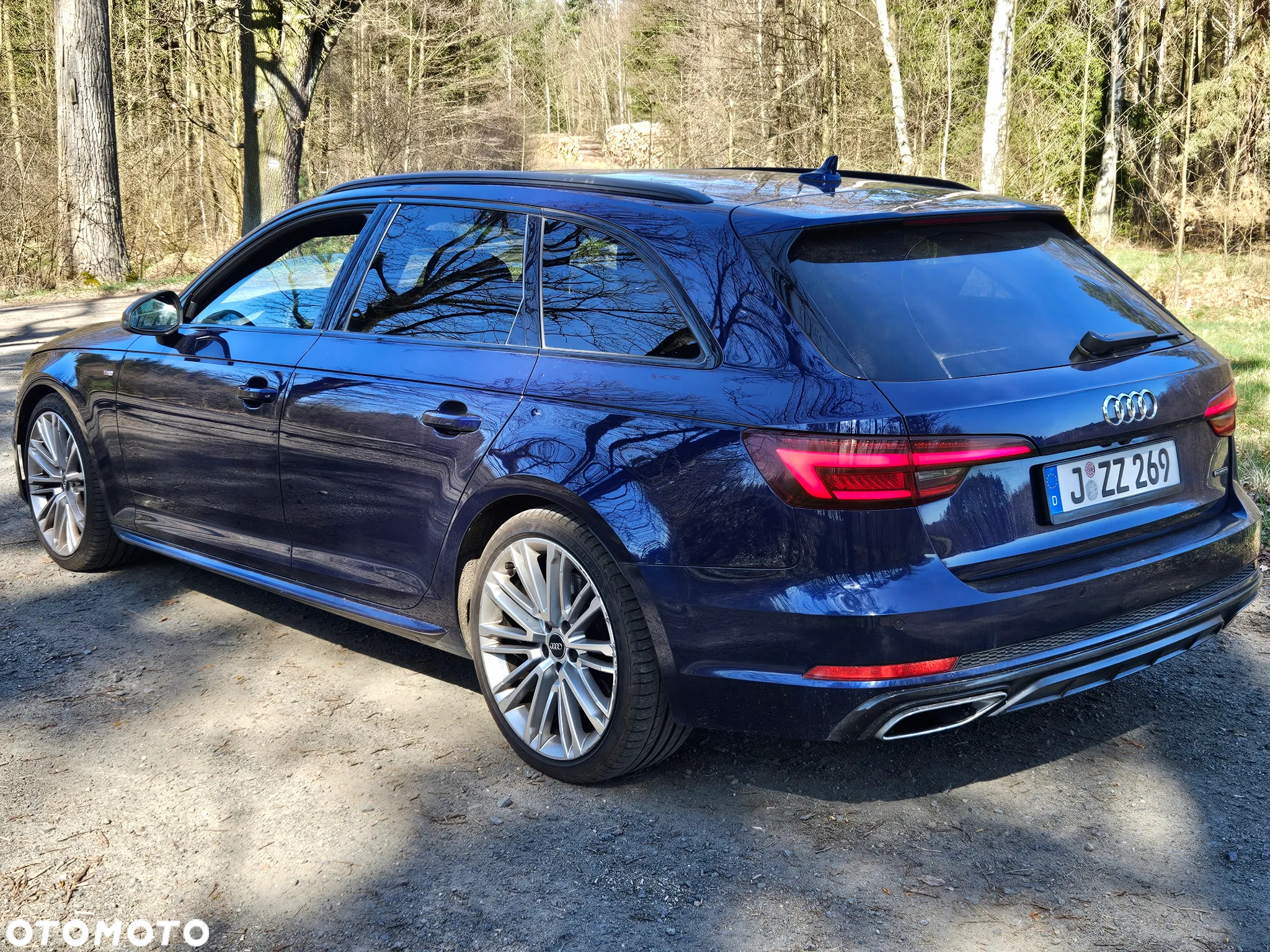 Audi A4 Avant 45 TFSI quattro S tronic S line - 4