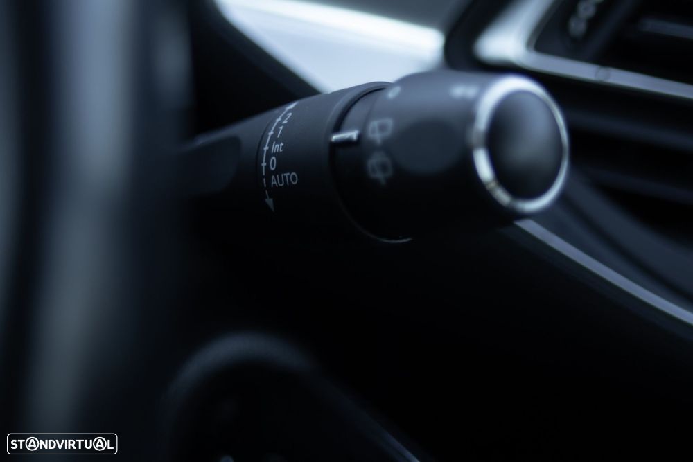 Peugeot 308 SW 1.5 BlueHDi Active - 33