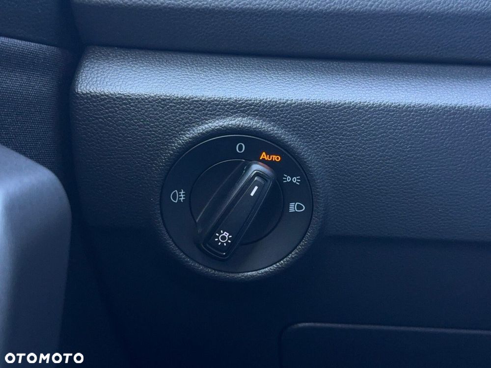 Volkswagen T-Roc - 30