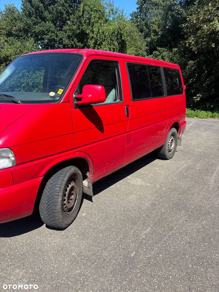 Volkswagen Caravelle - 4