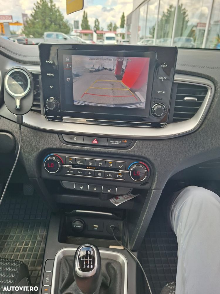 Kia XCeed 1.5 T-GDI 6MT City - 19