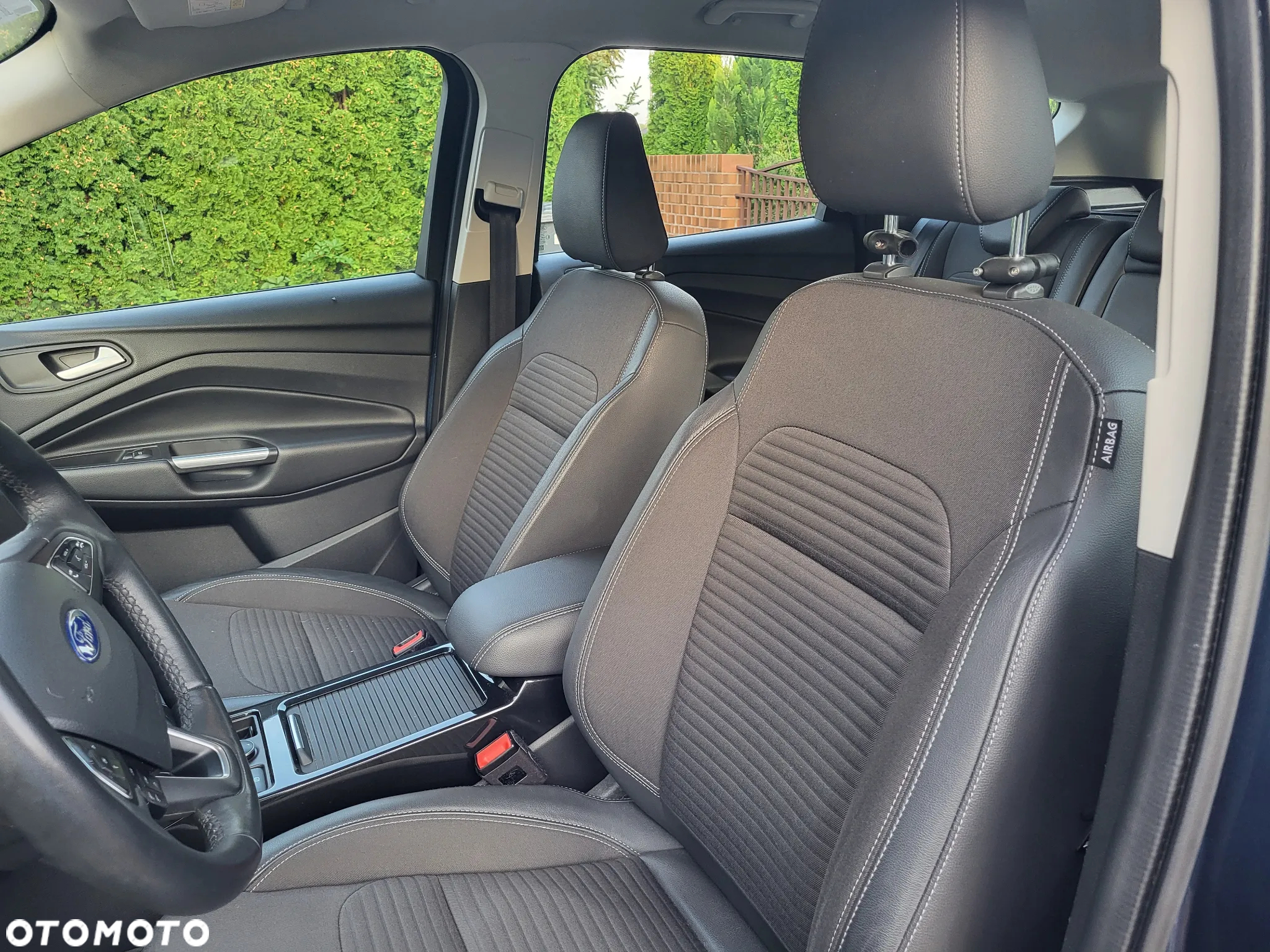 Ford Kuga 2.0 TDCi 4x4 Titanium - 32