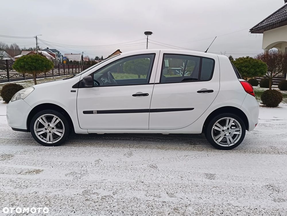 Renault Clio 1.2 16V 75 Yahoo - 3