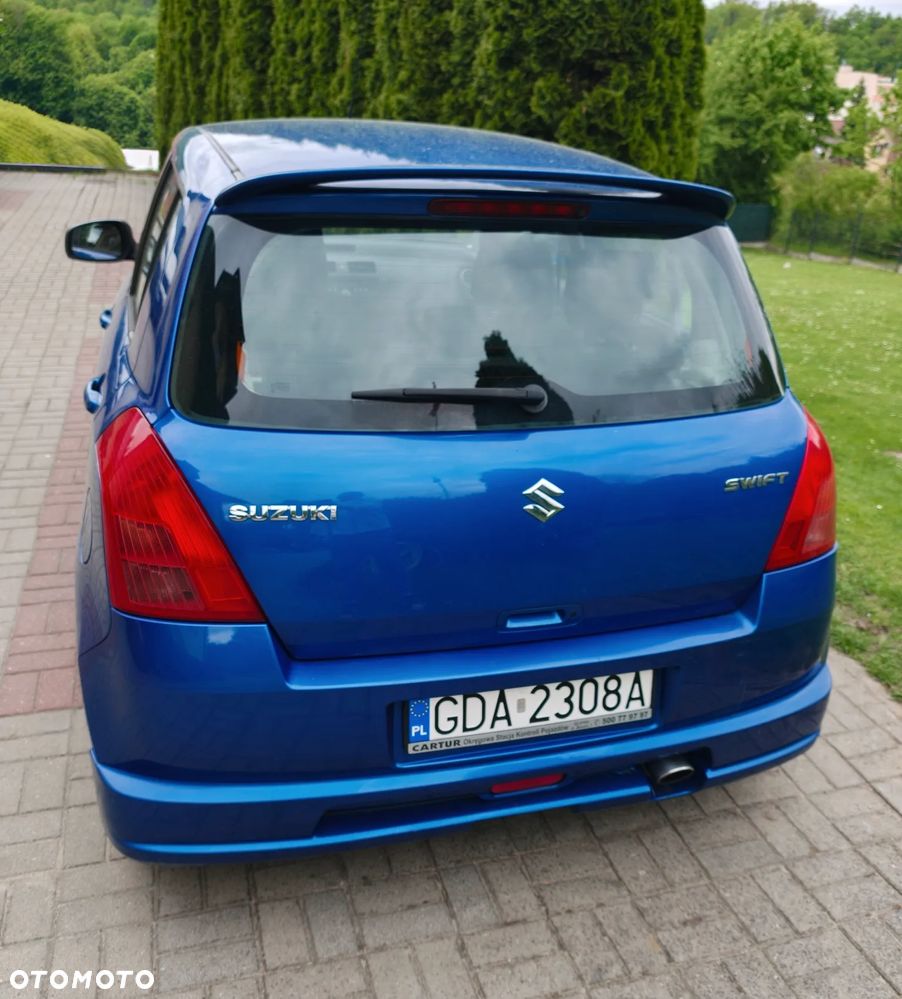 Suzuki Swift - 3