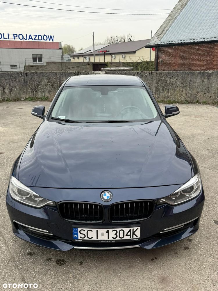BMW Seria 3 328i Luxury Line - 1