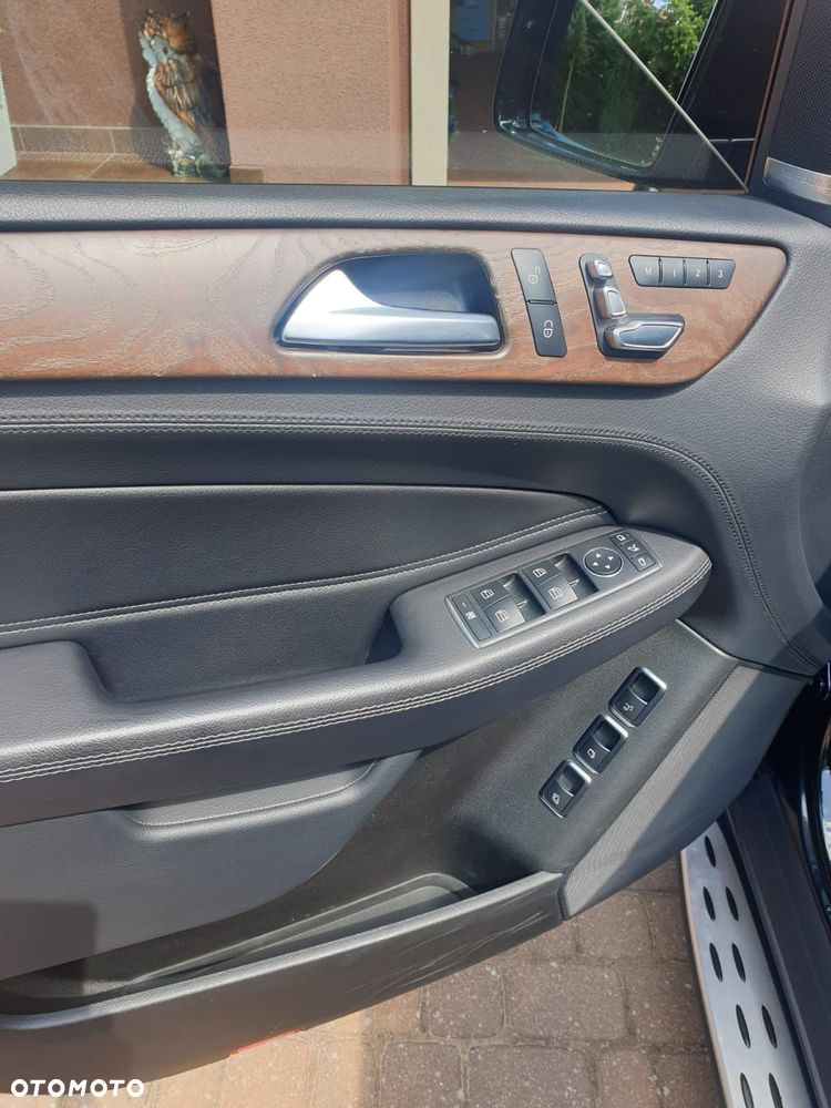 Mercedes-Benz GLS - 9