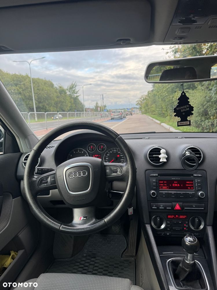 Audi A3 Sportback 1.6 S line Sportpaket plus - 8