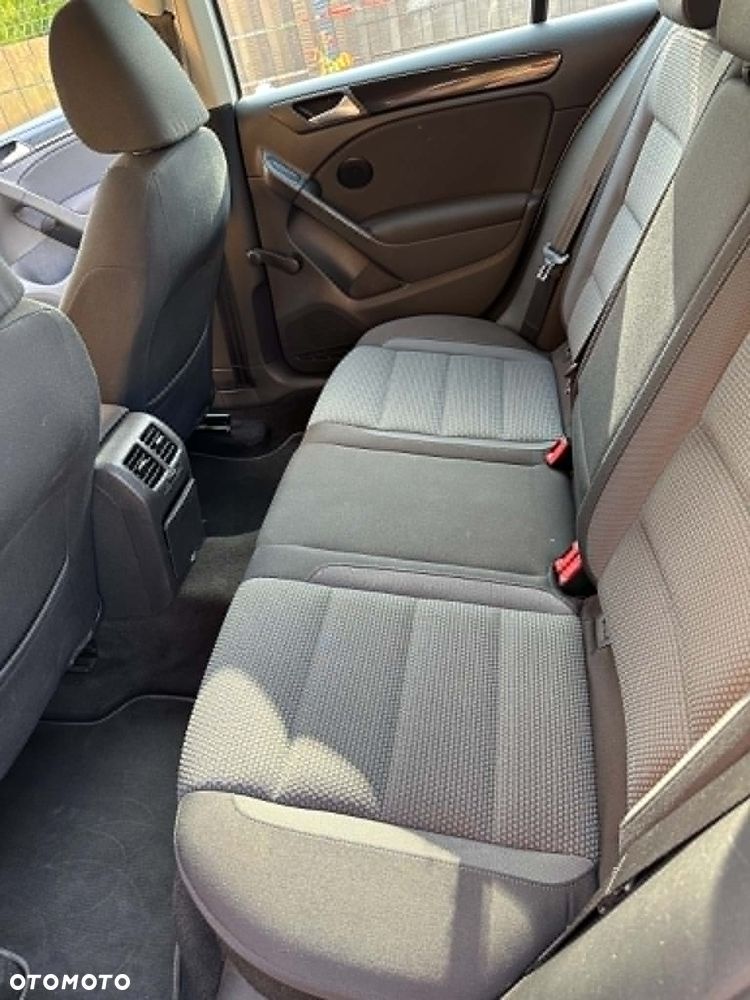 Volkswagen Golf 2.0 TDI Comfortline - 8