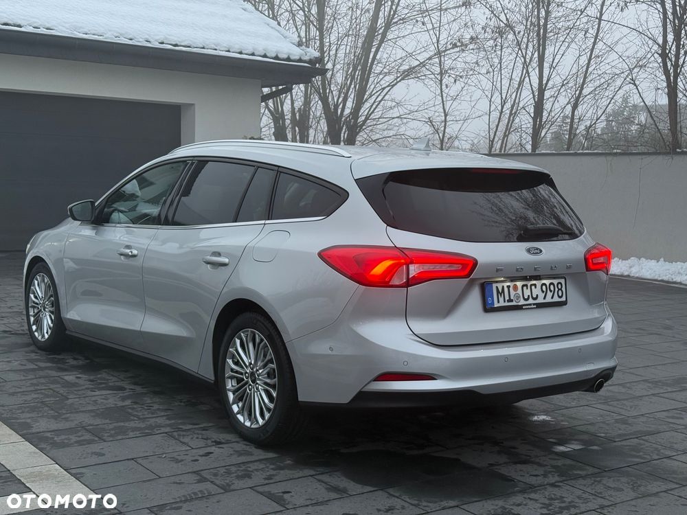 Ford Focus 2.0 EcoBlue Start-Stopp-System TITANIUM - 13