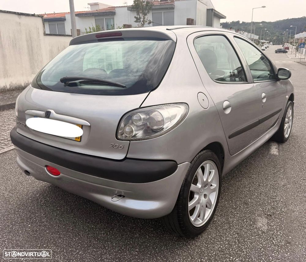 Peugeot 206 1.1 Color Line - 4