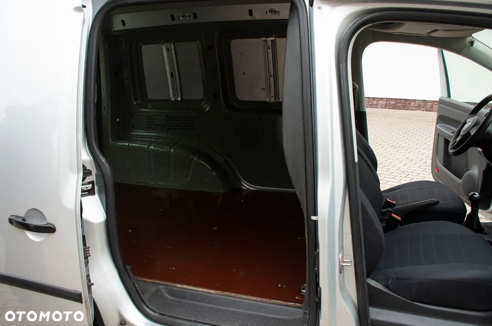 Volkswagen Caddy - 33