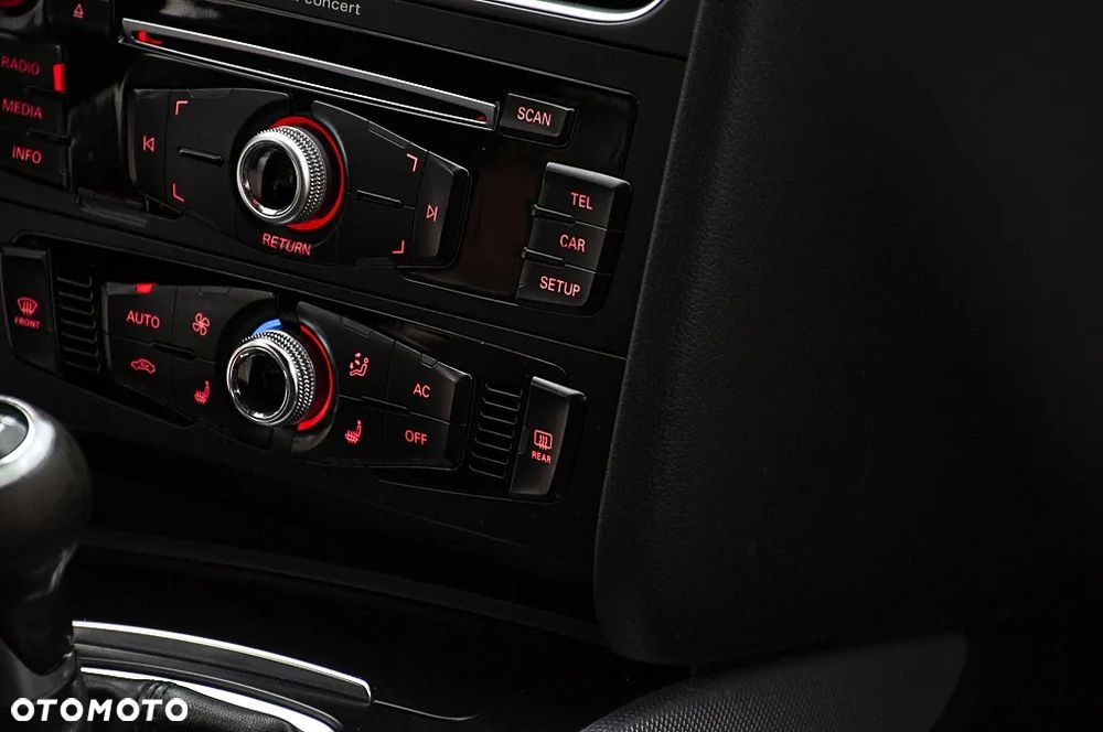 Audi A4 Avant 2.0 TDI DPF S line Sportpaket - 27