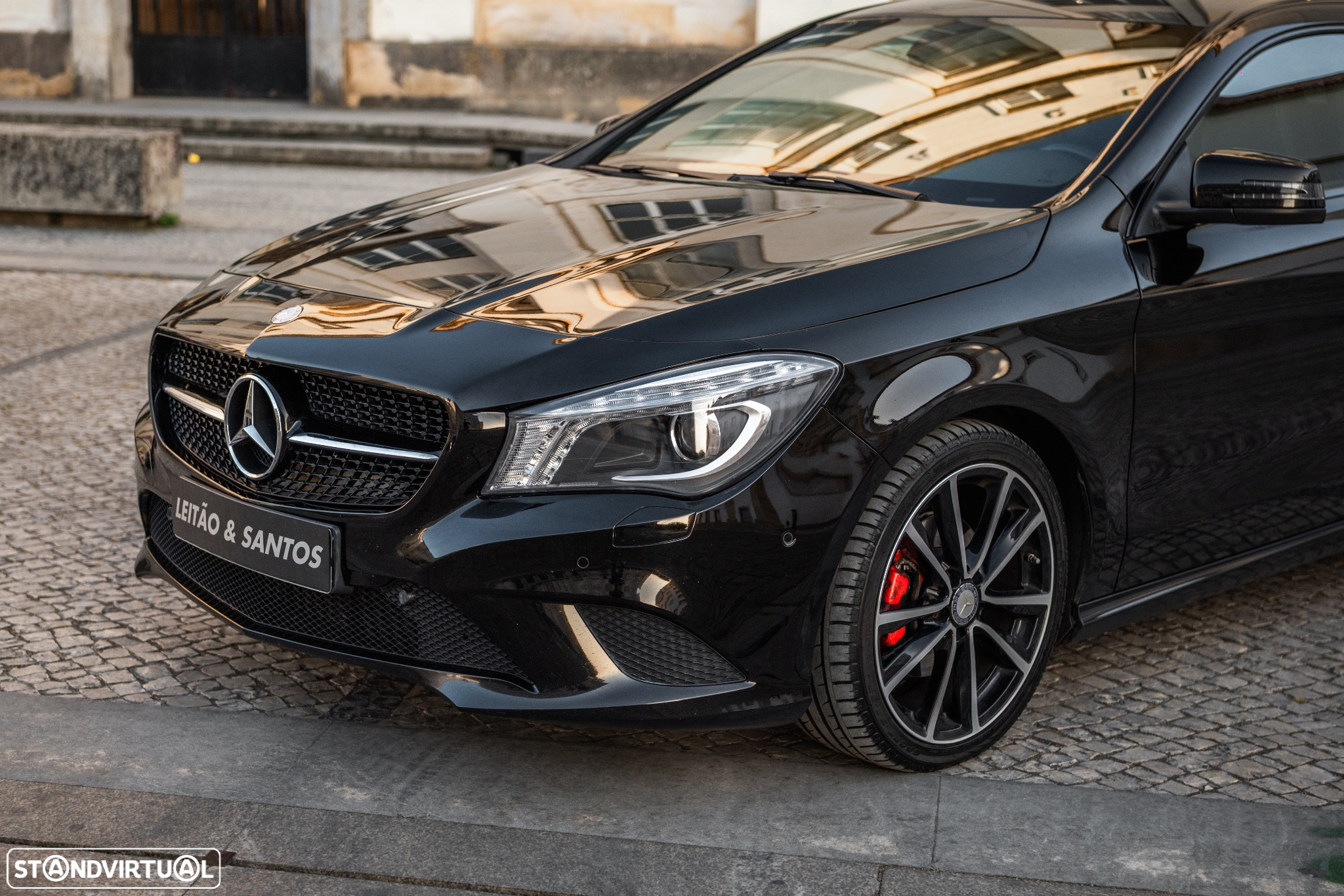Mercedes-Benz CLA 200 d Shooting Brake Urban - 11