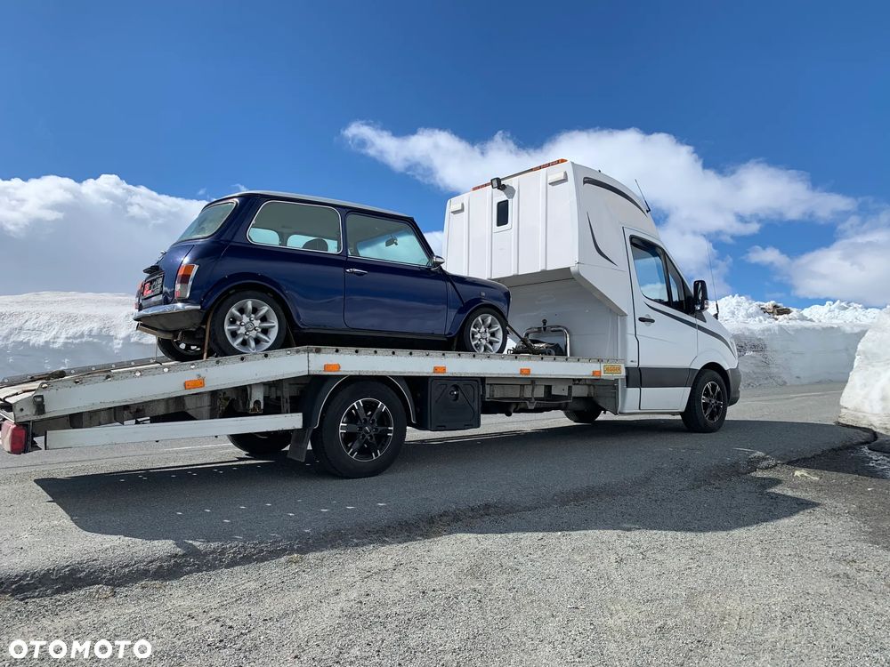Mercedes-Benz SPRINTER 319 - 16