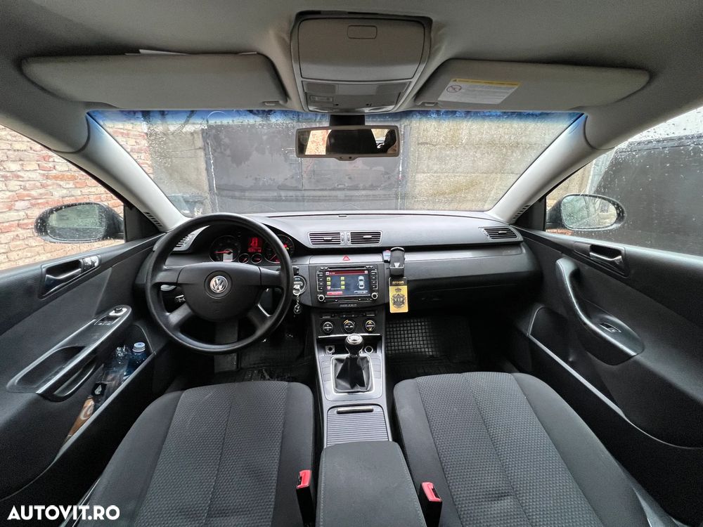 Volkswagen Passat 2.0 TDI DPF Comfortline - 8