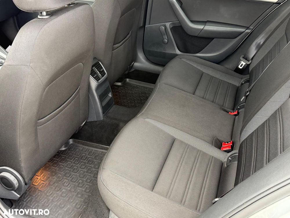 Skoda Octavia 2.0 TDI DSG Ambition - 14