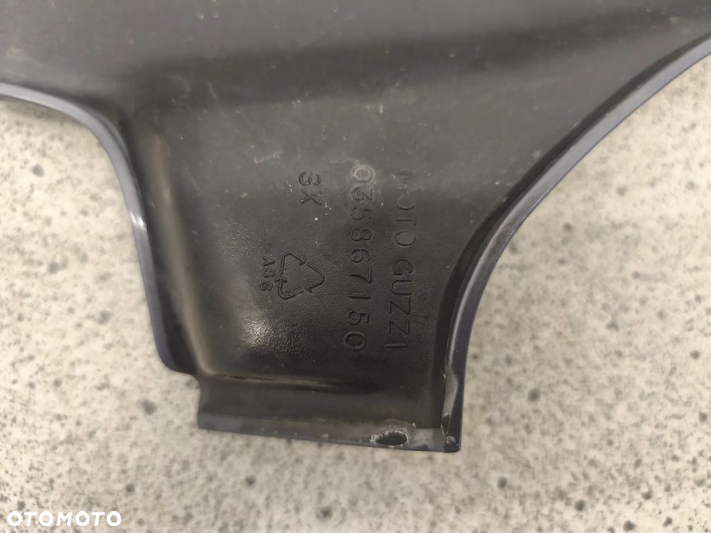 Owiewka, osłona, bok, boczek Moto Guzzi California 1100 - 11