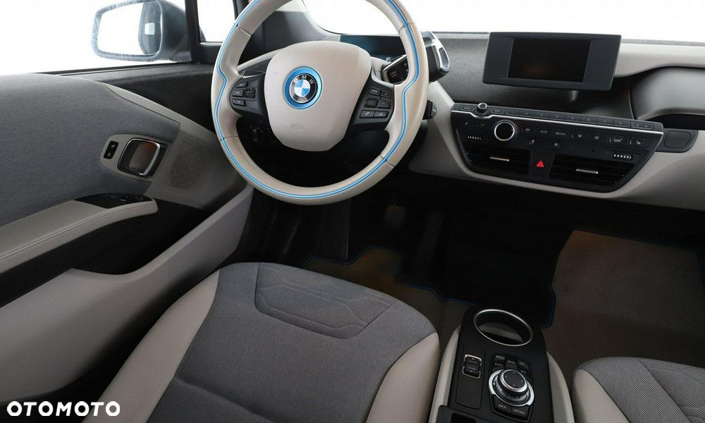 BMW i3 (60 Ah) - 12