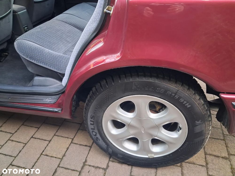 Ford Scorpio 2.0 GLX - 12