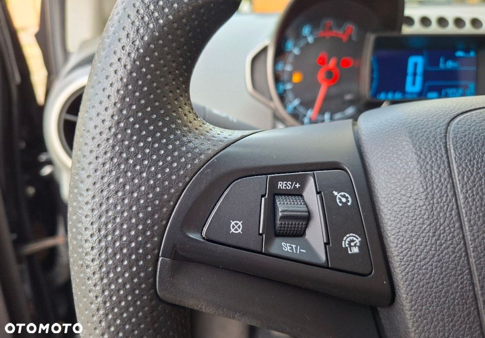Chevrolet Aveo - 28