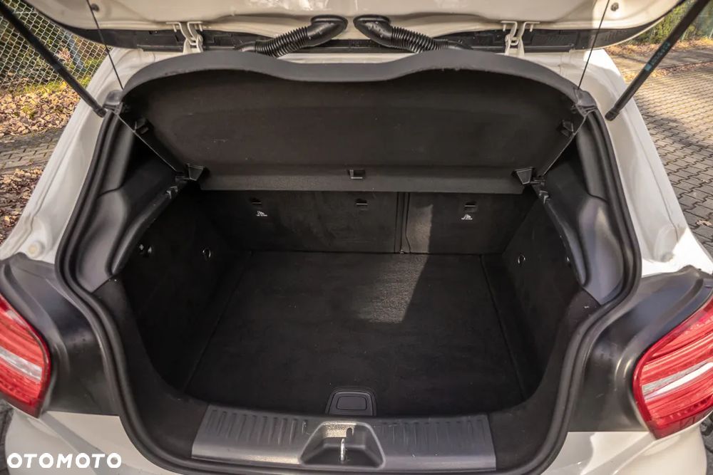 Mercedes-Benz Klasa A 200 CDI 4Matic 7G-DCT AMG Line - 21