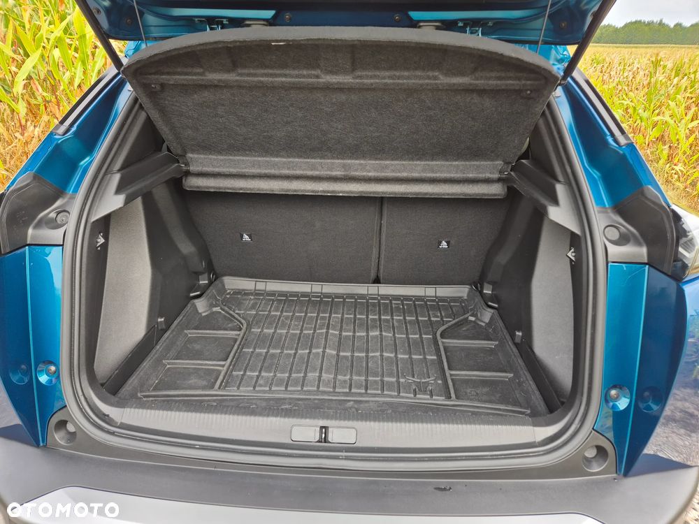 Peugeot 2008 Hybrid 136 e-DSC Allure - 27