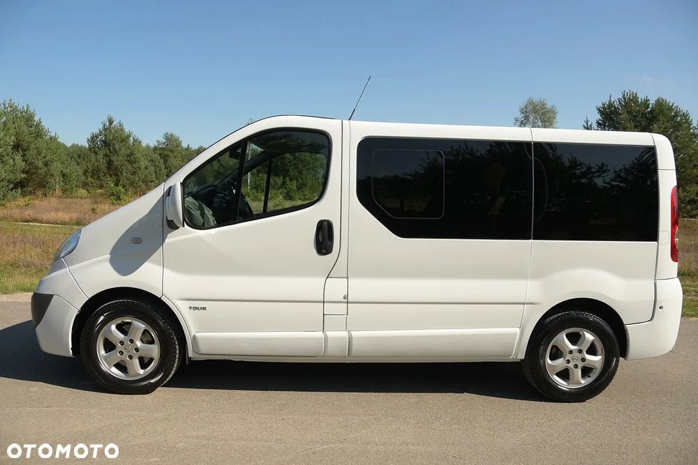 Opel Vivaro Tour Cosmo L1H1 - 3