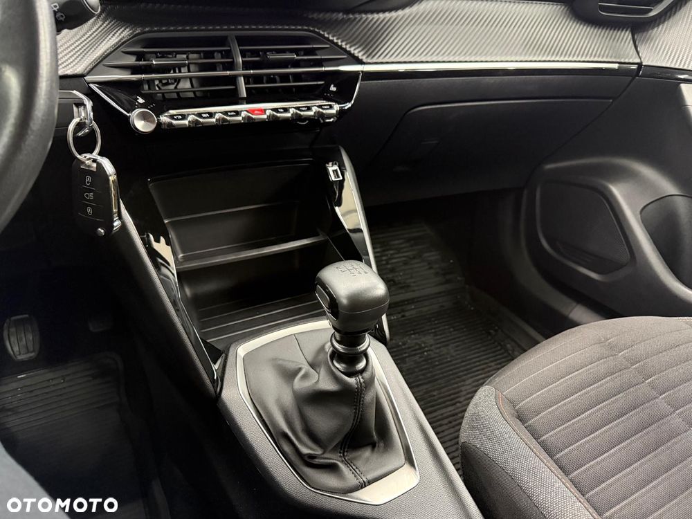 Peugeot 2008 PureTech 100 Style - 21