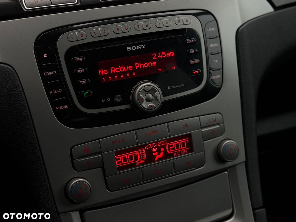 Ford Galaxy 2.0 TDCi Titanium - 19