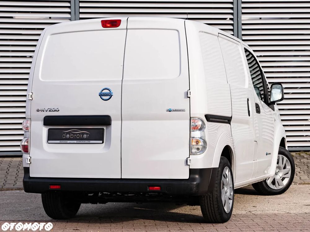 Nissan e-NV200 - 9