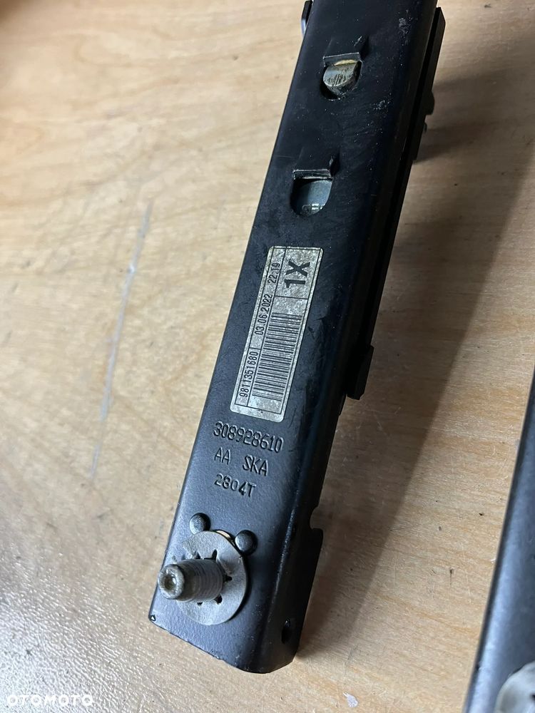 EXPERT III Jumpy III Vivaro IV Regulacja wysokości pasa bezpieczeństwa 9811351680 - 2