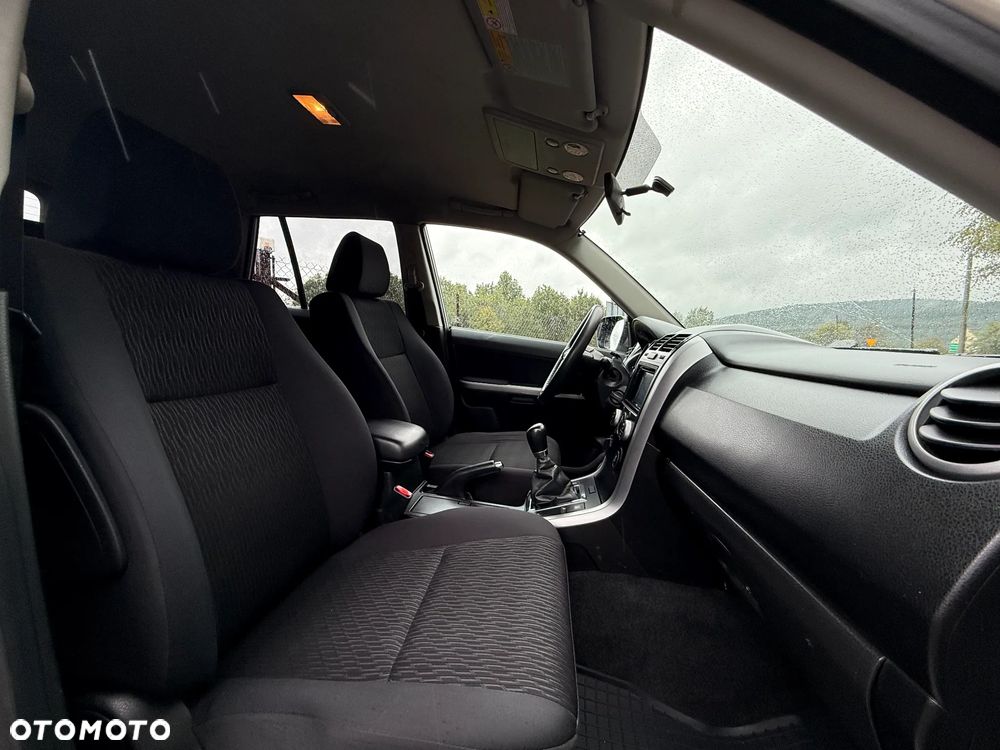 Suzuki Grand Vitara 2.4 Elegance EU5 - 19