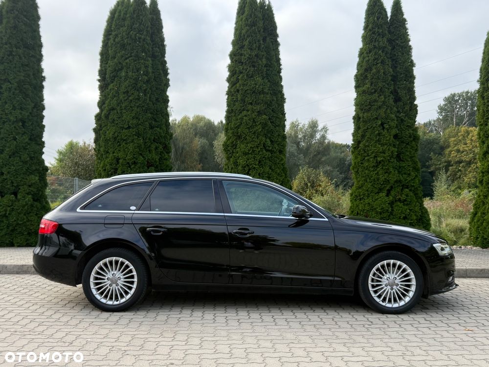 Audi A4 Avant - 31