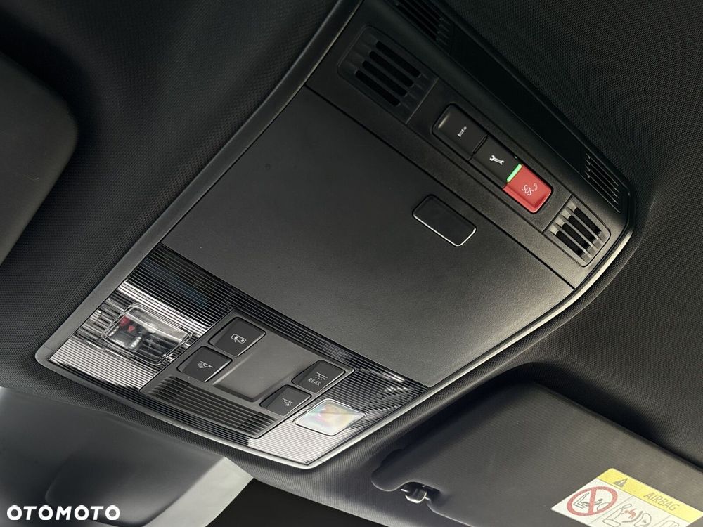 Skoda Superb 2.0 TDI SCR L&K DSG - 33