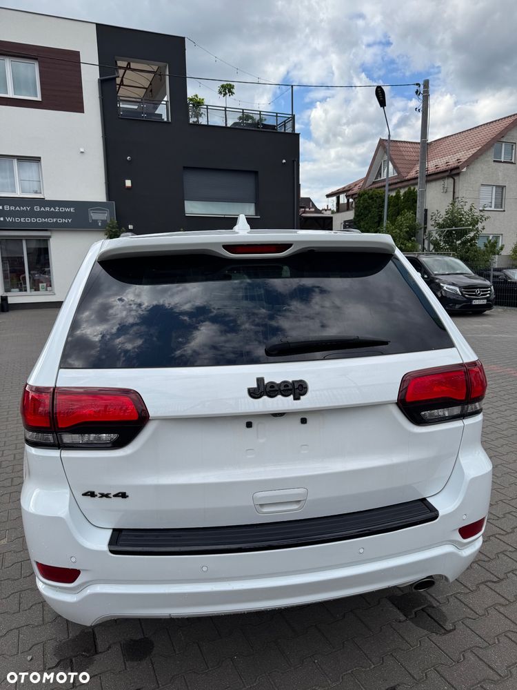 Jeep Grand Cherokee - 9