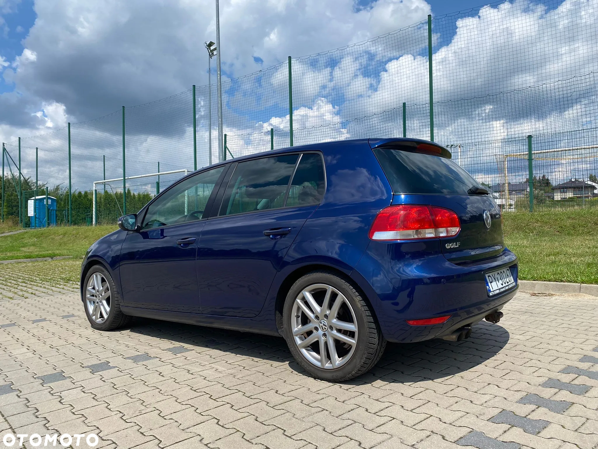 Volkswagen Golf - 22