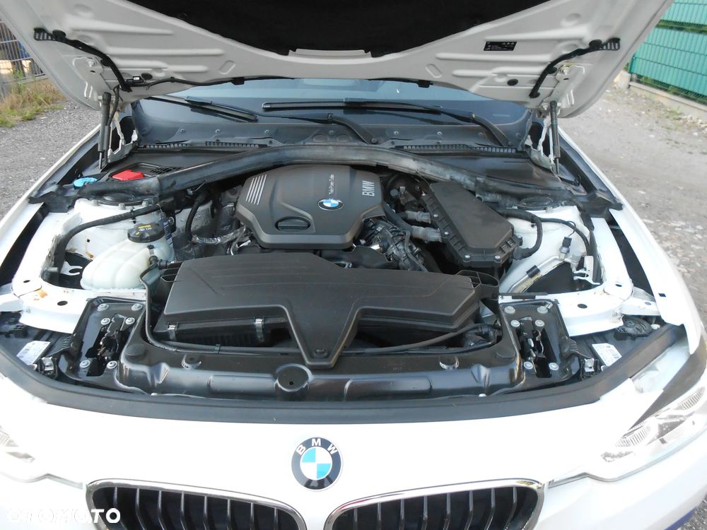 BMW Seria 3 320d Advantage sport - 13