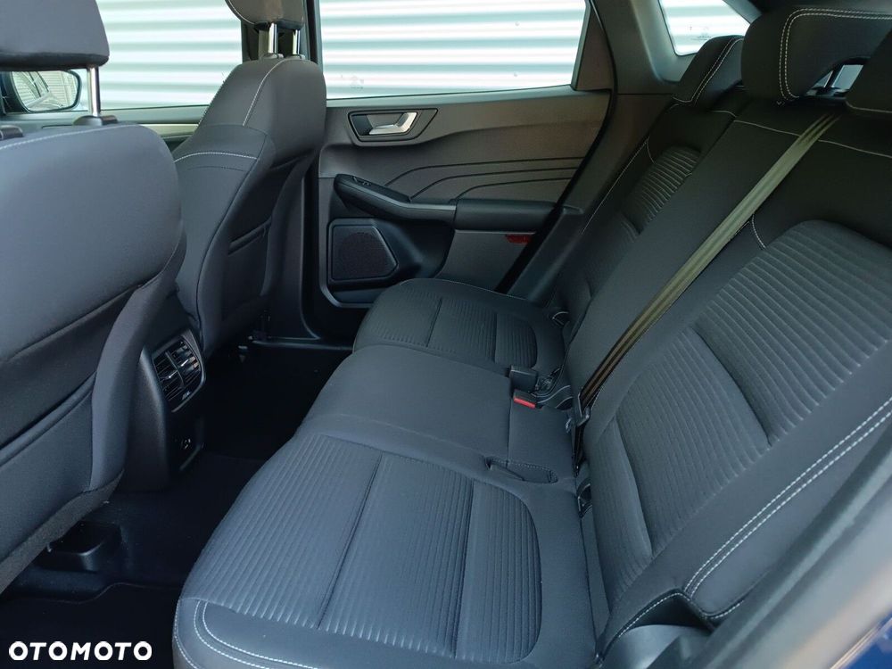 Ford Kuga - 25
