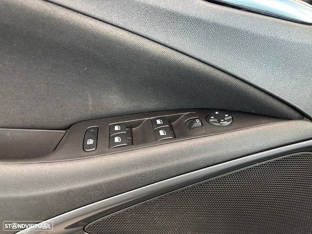 Opel Crossland X - 20