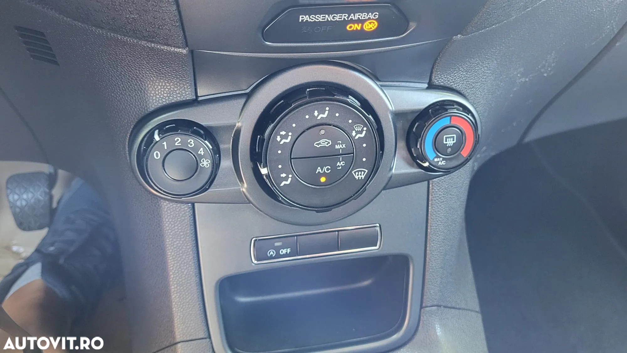 Ford Fiesta - 9