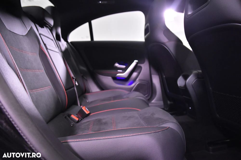 Mercedes-Benz CLA 200 MHEV Coupe - 13