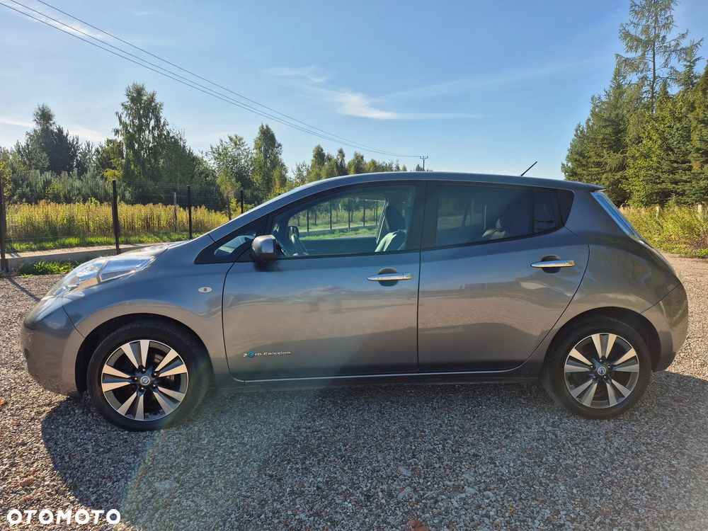 Nissan Leaf 24kWh Tekna - 17